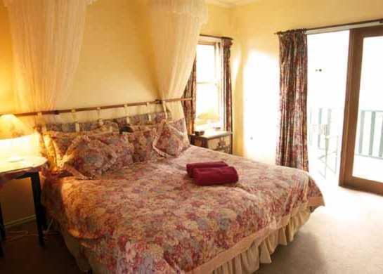 Mooltan House Hotel Hepburn Springs Room photo
